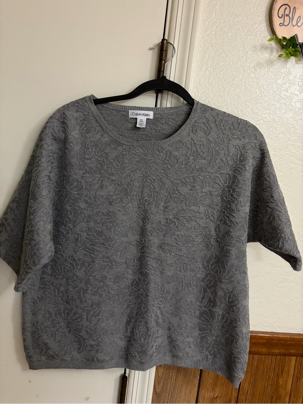 Calvin Klein Gray Patterned Short-Sleeve Knit Top